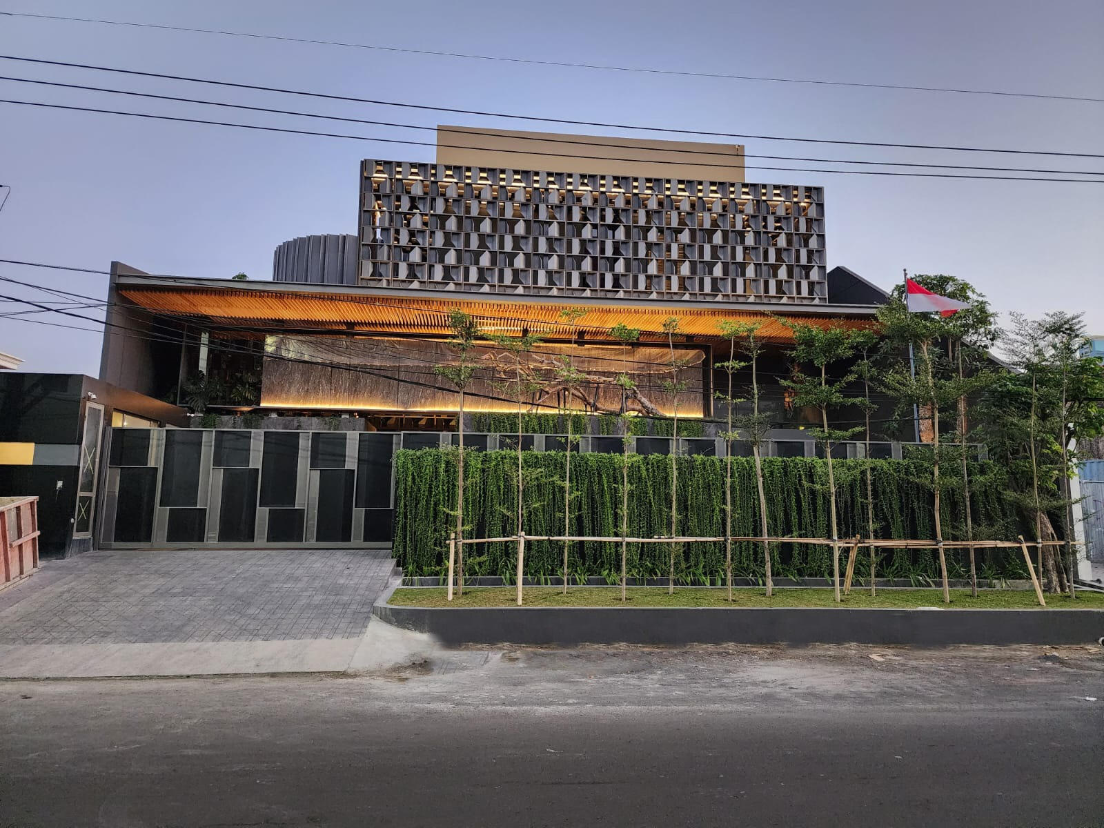 Project Dharmahusada bersama Arsitek Pak Paulus Setyabudi, Interior Pak Valdy Valvonne